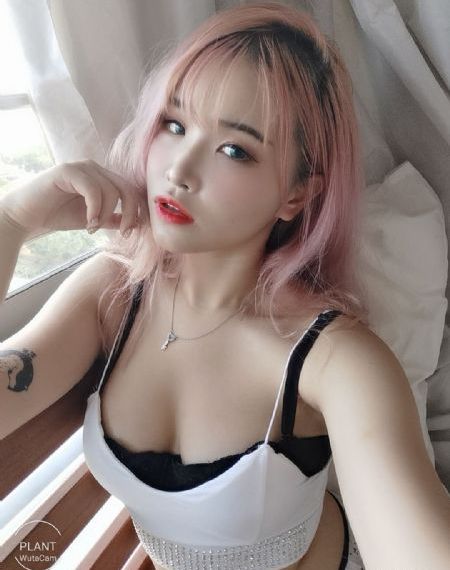 丰满少妇与大狼拘_超清高清完整版播放